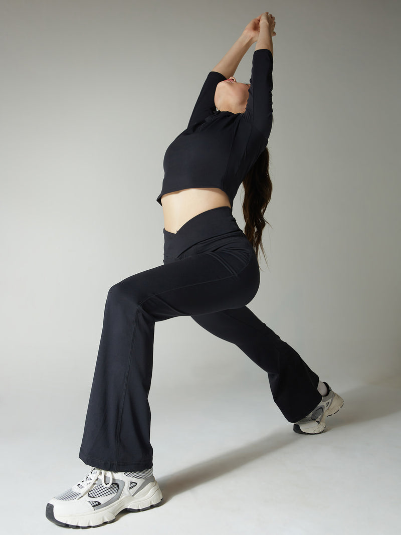 Obsidian Black Petite Hourglass Flared Leggings