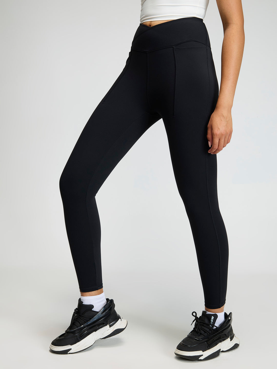 Black Hourglass Snug Leggings