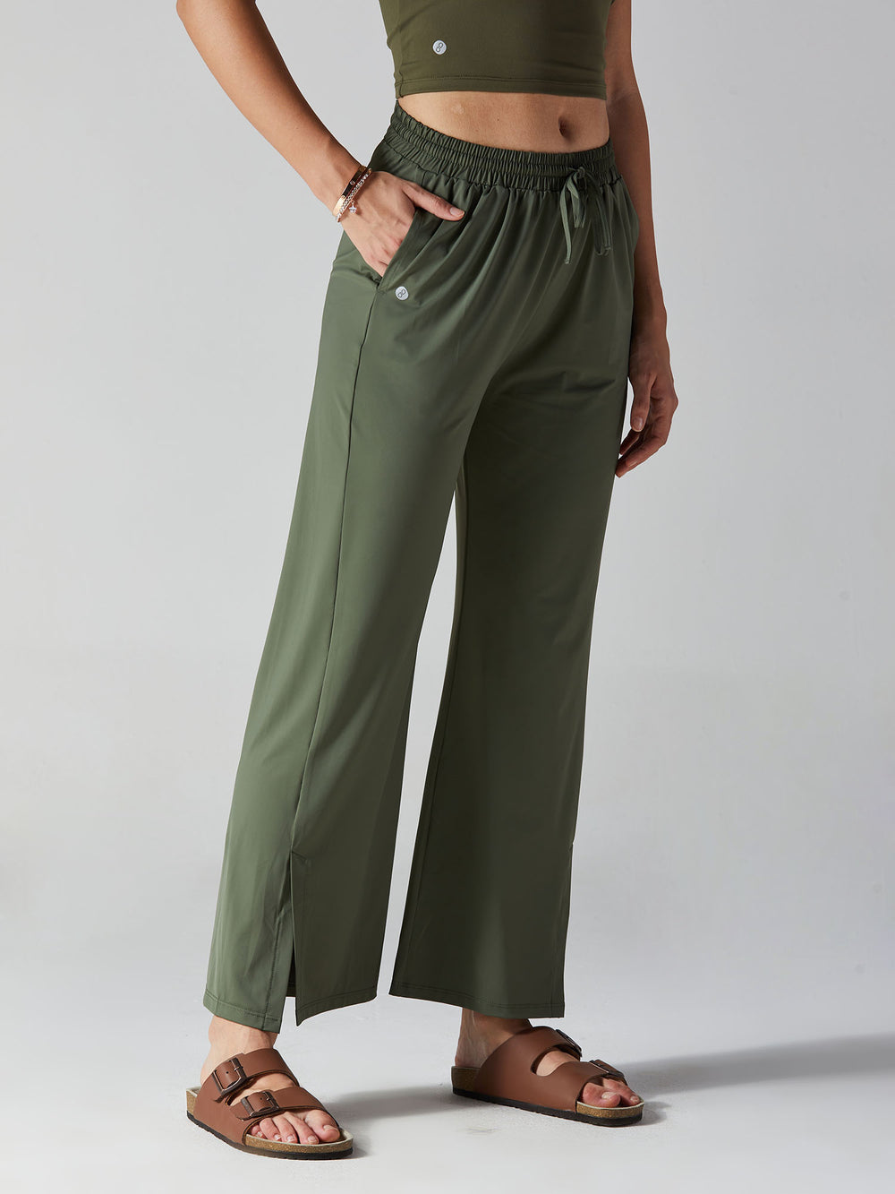 Shop from the Women's Bottomwear only on CAVA athleisure – CAVA