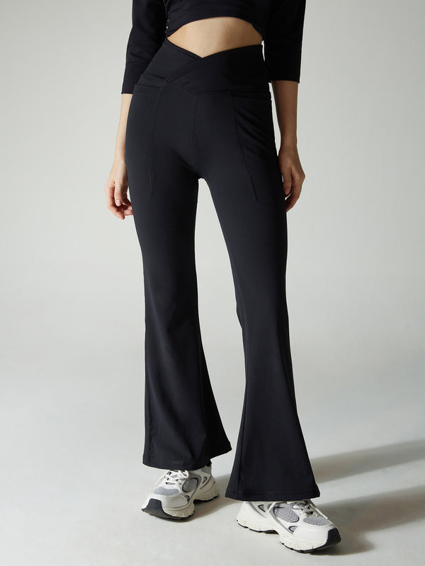 Obsidian Black Petite Hourglass Flared Leggings