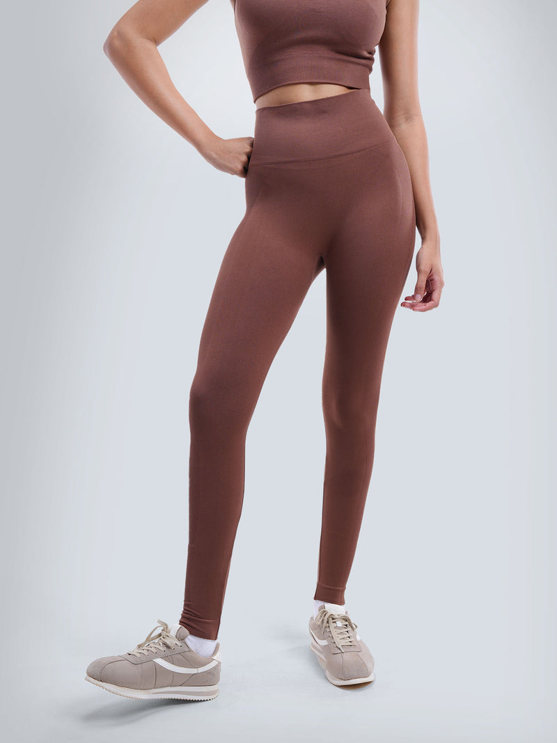 Brunette Sky-Rise Leggings
