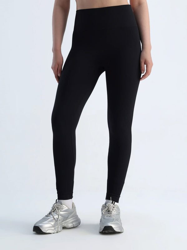 Black Sky-Rise Leggings