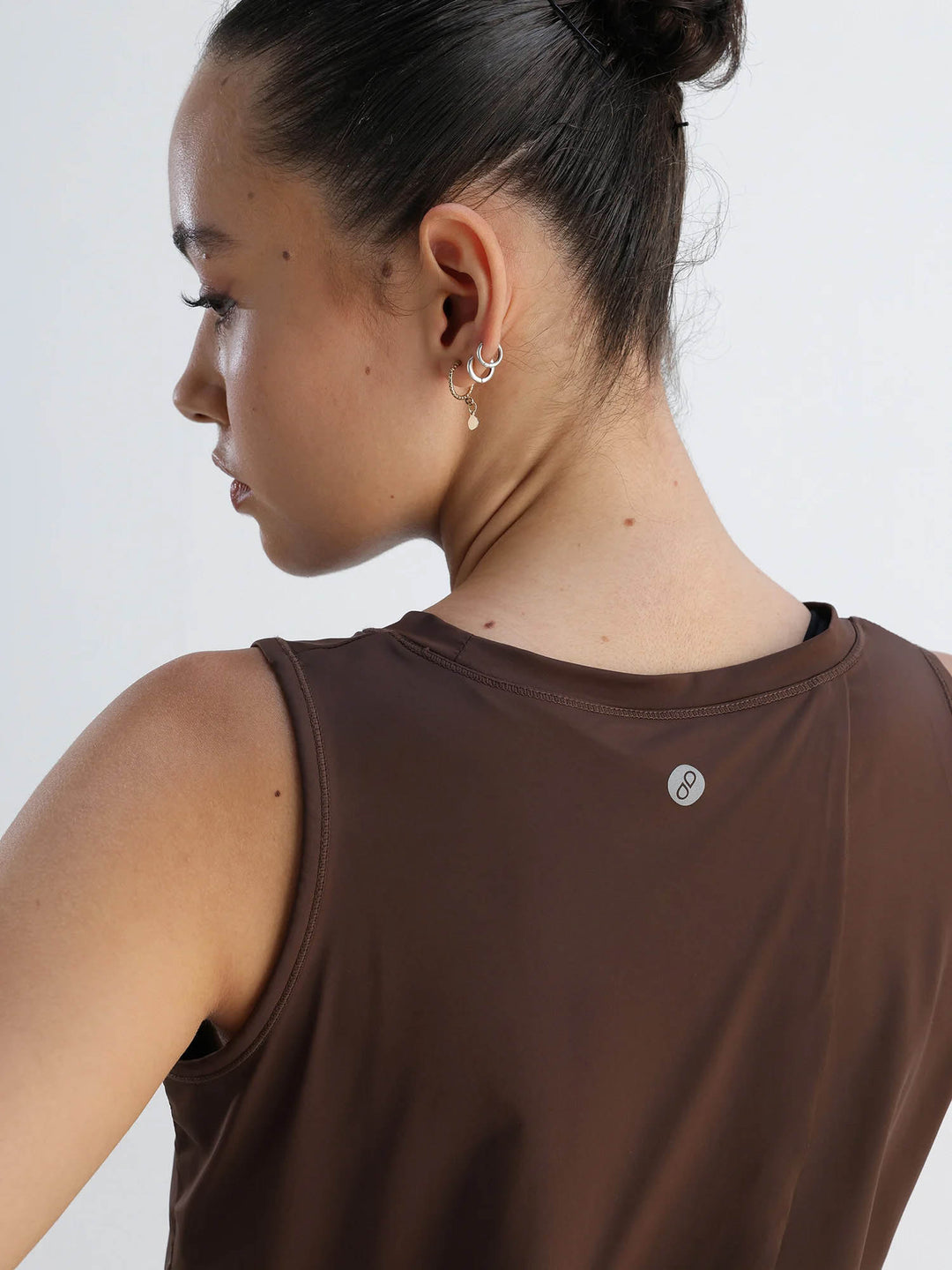 Brown Overlap Tank