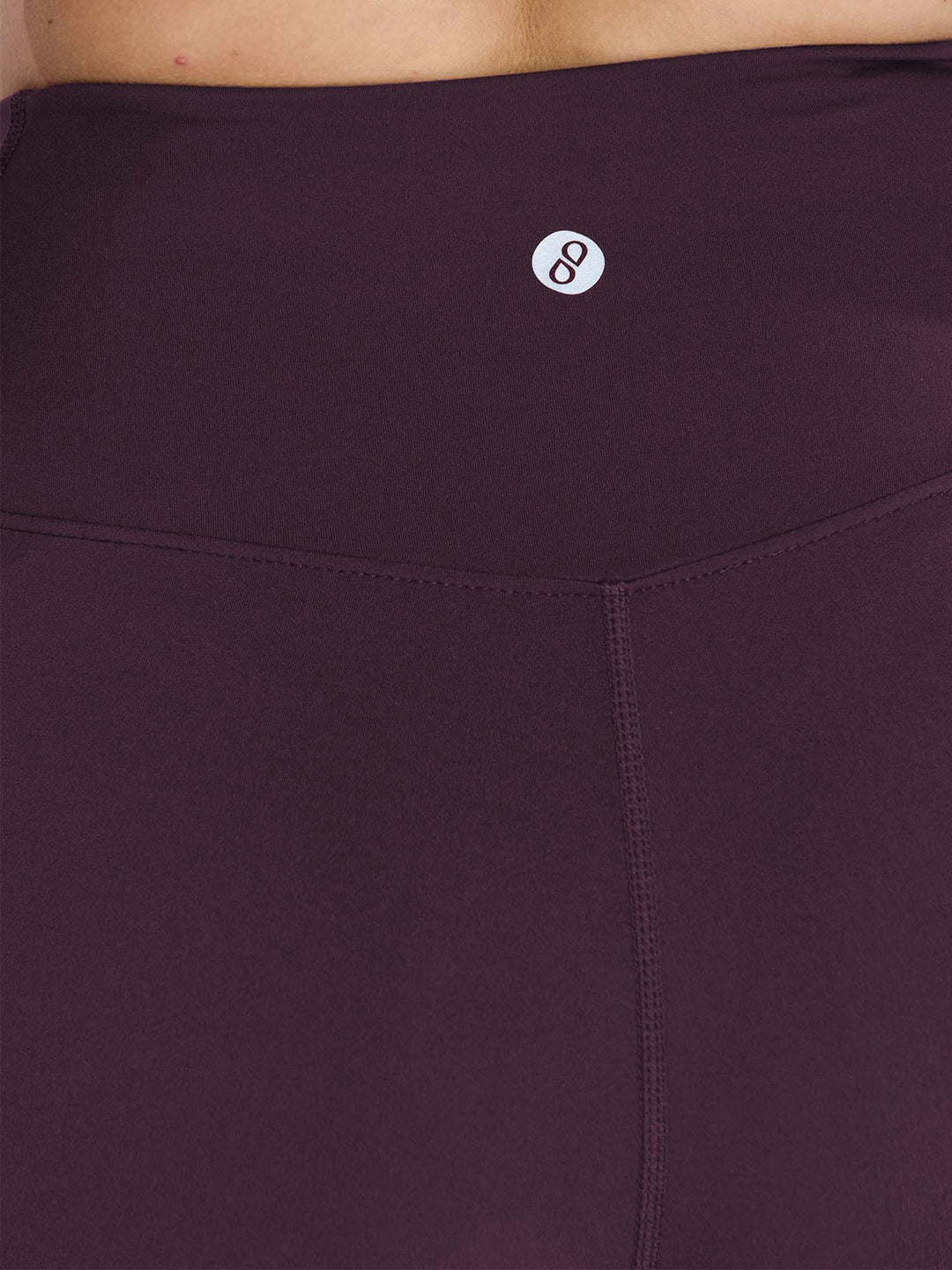 Wine Hourglass Snug Leggings