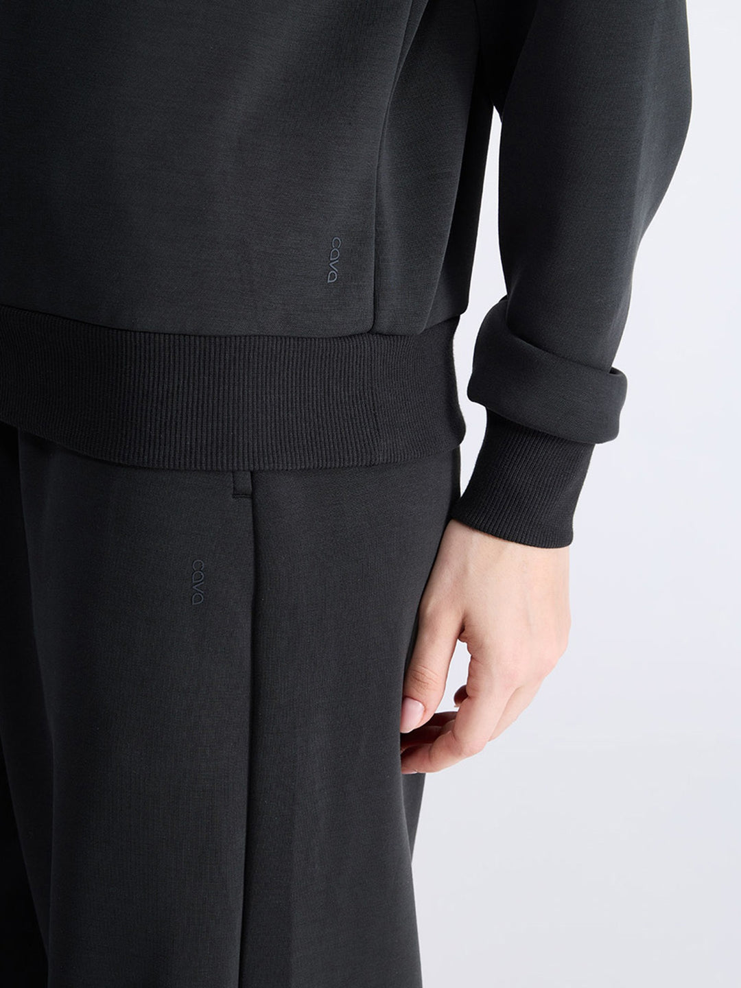 Black Mello Q-Zip Sweatshirt