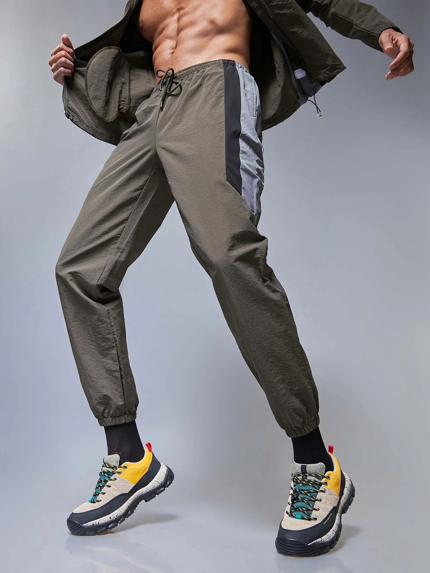 Jogger shops windbreaker pants