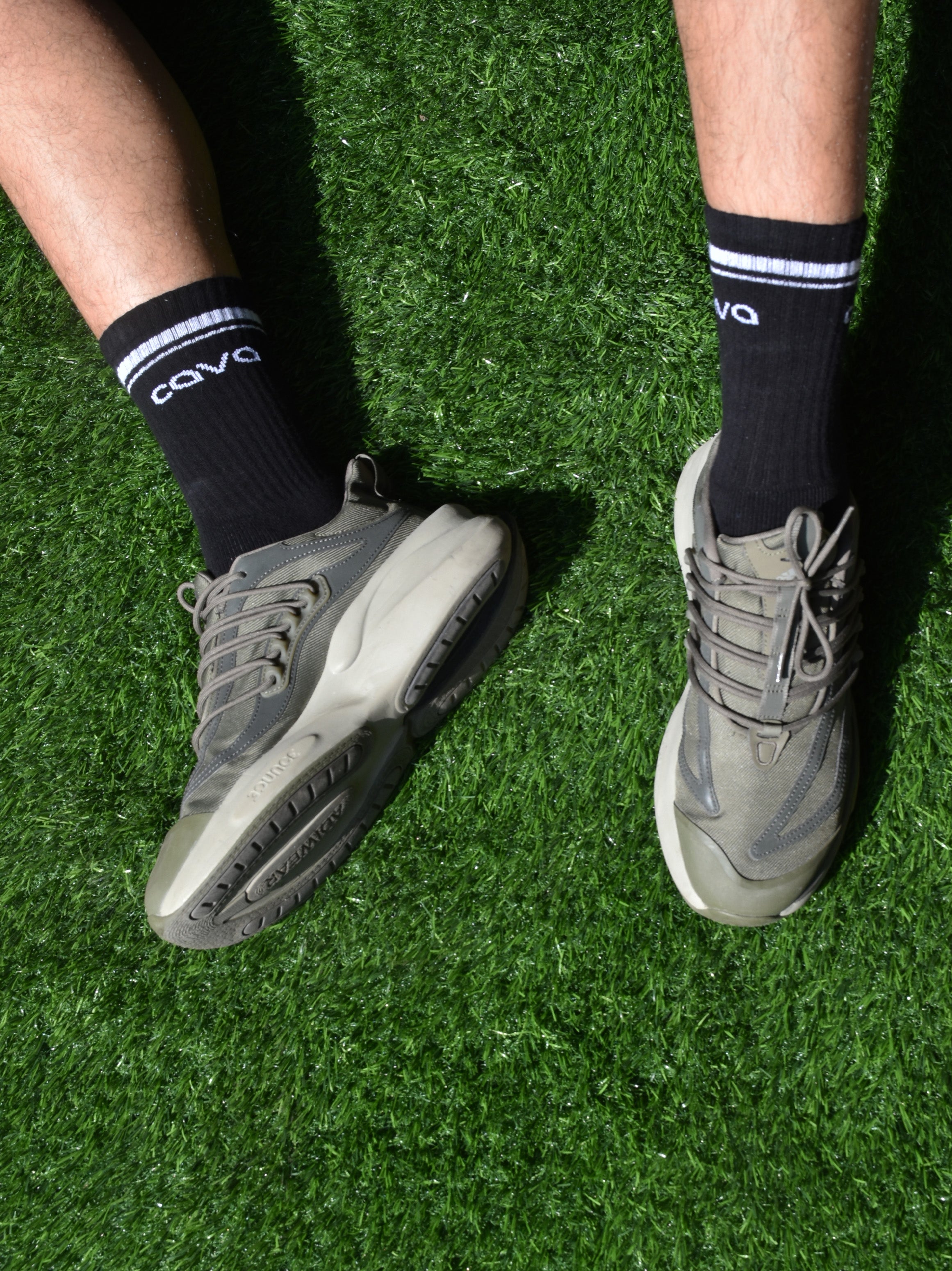yeezy 700 with socks