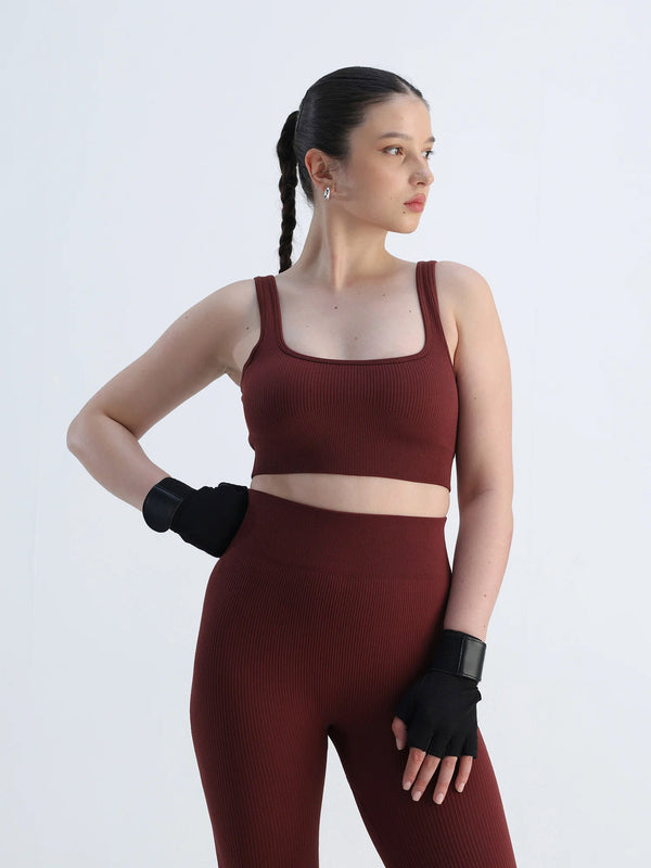 Auburn Contoured Seamless Sports Bra
