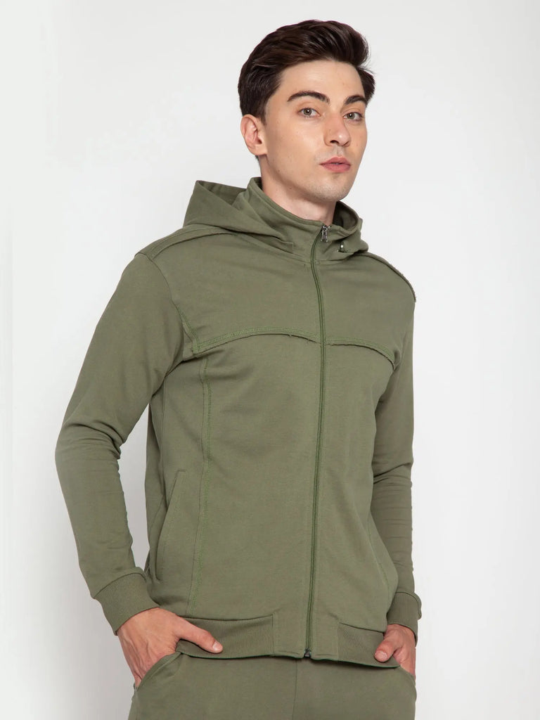 Stylish and Functional Men's Activewear